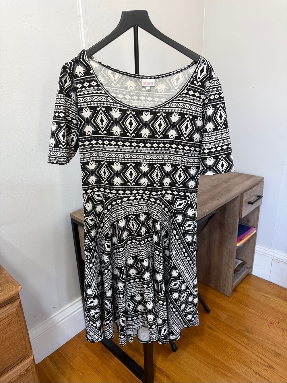 👗 LuLaRoe "Nicole" Geometric Aztec Print Dress